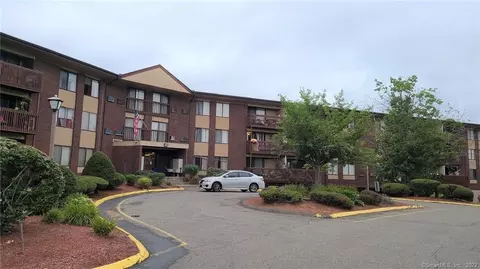 1113 Cromwell Hills Dr #1113, Cromwell, CT 06416