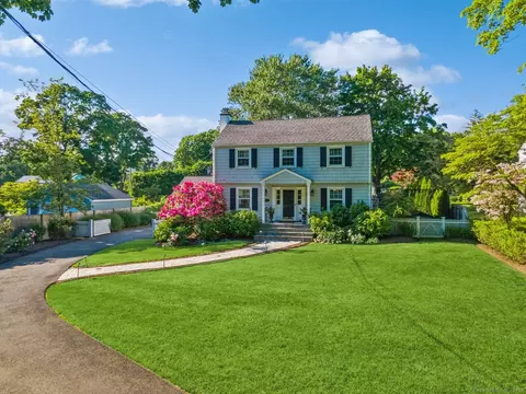 500 Mill Hill Ter, Fairfield, CT 06890