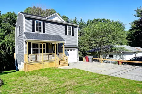 21 Neagle St, Naugatuck, CT 06770