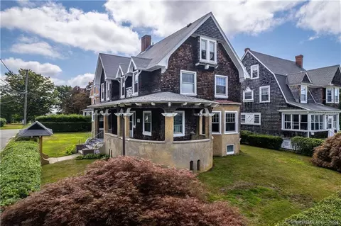 58 Bellevue Pl, New London, CT 06320
