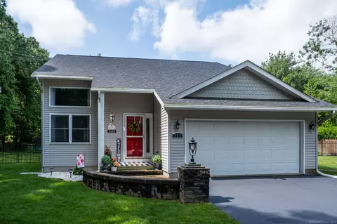 795 Chapel Rd, South Windsor, CT 06074