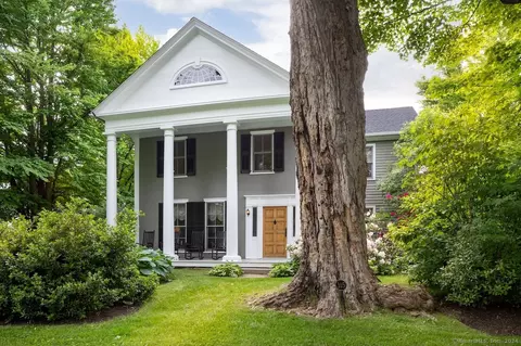 315 Main St, Salisbury, CT 06039