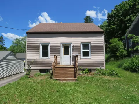 4 Burgeville Ct, Groton, CT 06340
