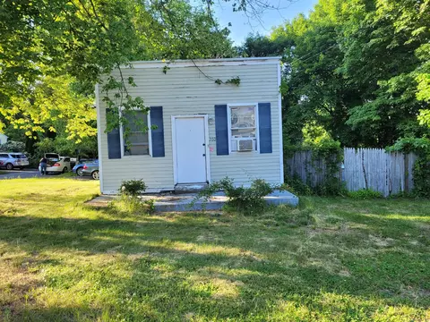260 Old Town Rd, Trumbull, CT 06611