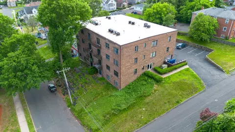 50 Long St #11, New Britain, CT 06051