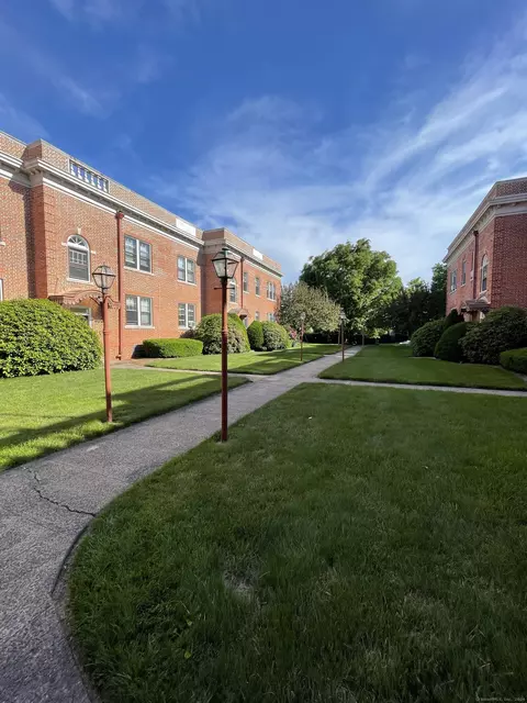 139 Fountain St #A8, New Haven, CT 06515