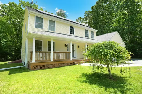 73 Pautipaug Hill Rd, Sprague, CT 06330