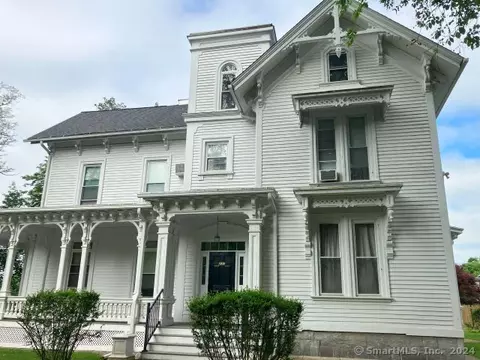 231 N Main St, Ansonia, CT 06401