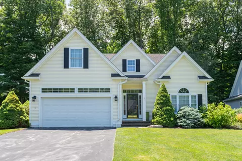 15 River Walk, Branford, CT 06405