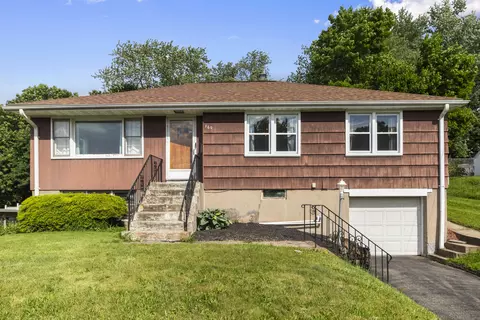 160 Columbus Ave, Meriden, CT 06451