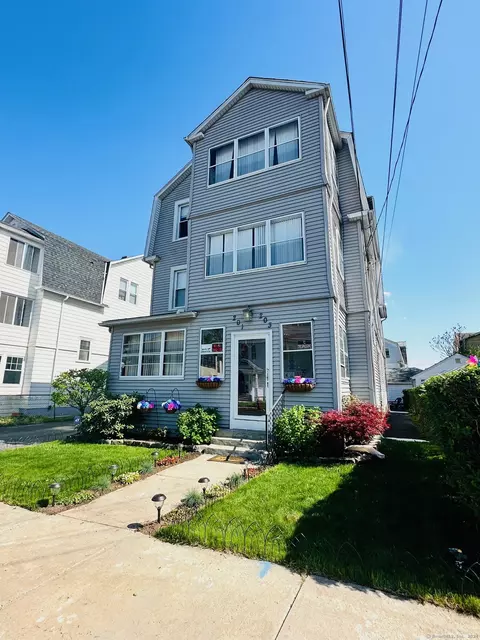 201 Standish St, Hartford, CT 06114