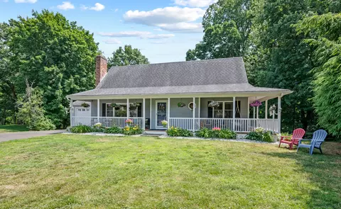 61 Stonehenge Dr, Windsor, CT 06095