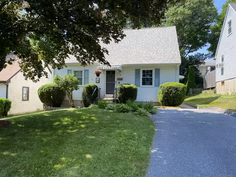 18 Fairmount Ave, Plymouth, CT 06786