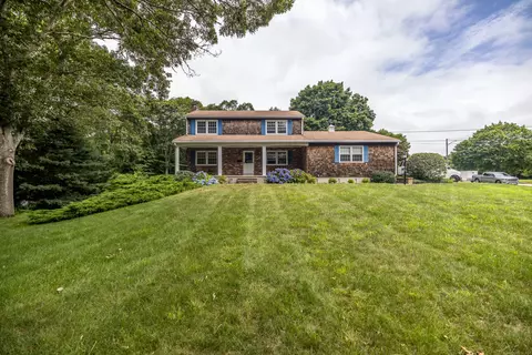 1 Cronin Ave, Stonington, CT 06379