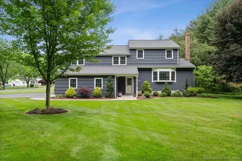 80 County Rd, Simsbury, CT 06070