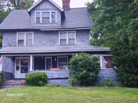 18 Plainfield St, Hartford, CT 06112