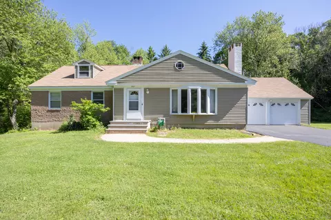 957 Coleman Rd, Cheshire, CT 06410