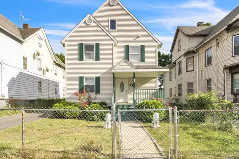 55 Annawan St, Hartford, CT 06114