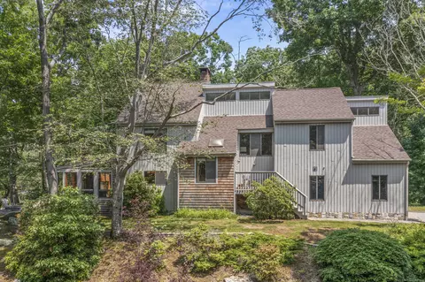 27 Sterling Park, Madison, CT 06443