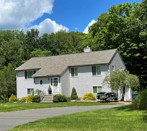 5 Salem St, Northford, CT 06472