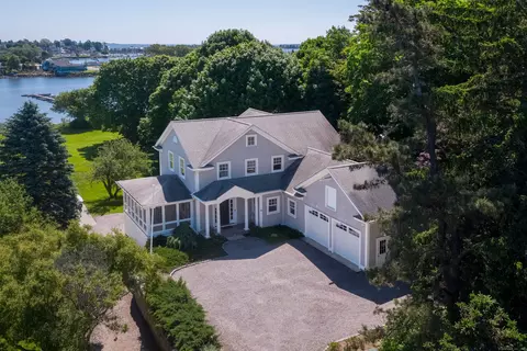 46 Mumford Cove Rd, Groton, CT 06340