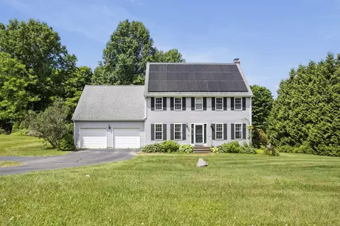 21 Chatham Fields Rd, East Hampton, CT 06424