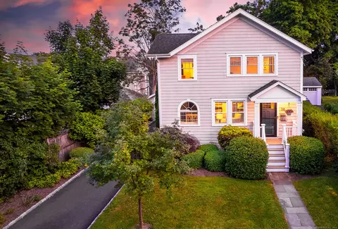 28 3rd St, Norwalk, CT 06855