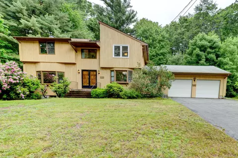 617 Spring St, Manchester, CT 06040