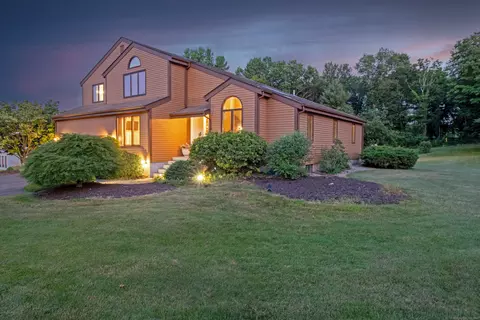 36 River Gate Ln, Berlin, CT 06023
