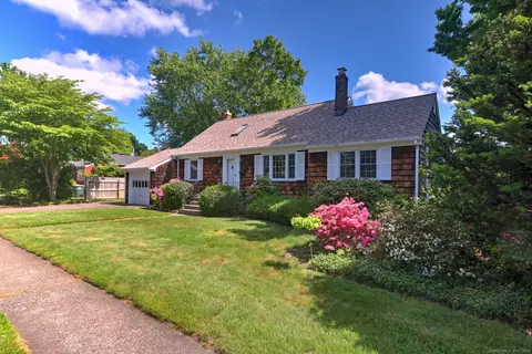 287 W River St, Milford, CT 06461