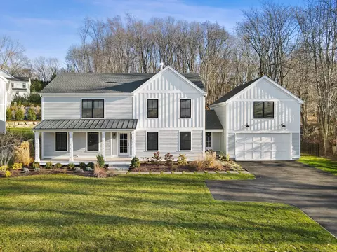 1485 Stillson Rd, Fairfield, CT 06824