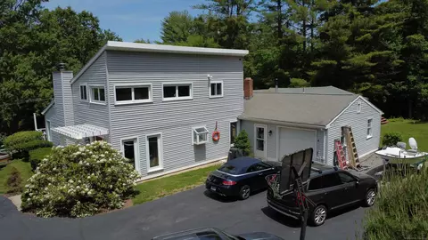 8 School House Rd, Lisbon, CT 06351