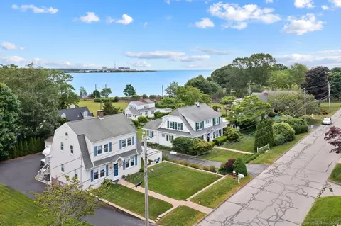 15 Haigh Ave, East Lyme, CT 06357