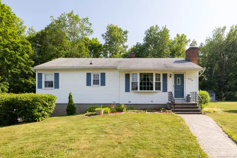 26 Kathy Dr, Seymour, CT 06483