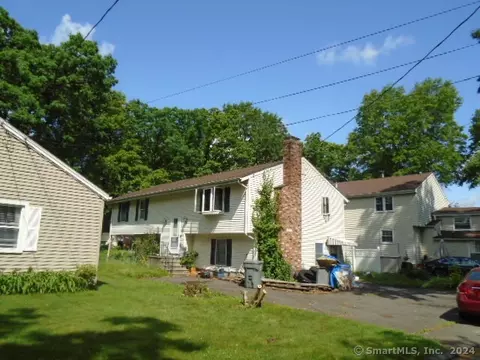 9 Russell Ave, Plainville, CT 06062