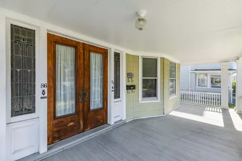 84-86 Rose St, Bridgeport, CT 06610