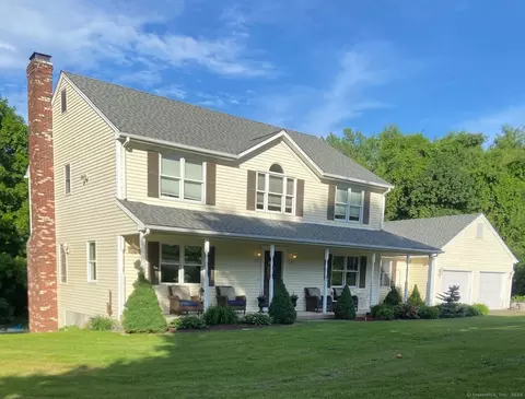 82 Gina Dr, Durham, CT 06422
