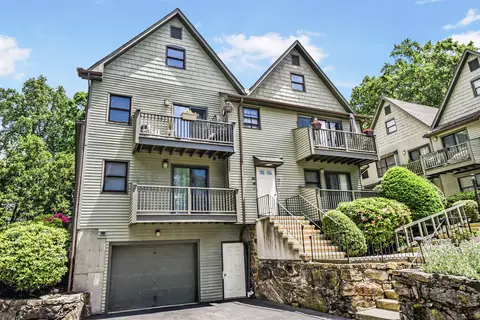 462 Glendale Ave #18, Bridgeport, CT 06606