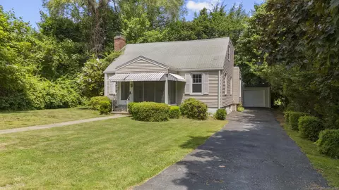 19 Wilmot Ave, Trumbull, CT 06611