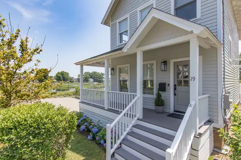 19 Burwell St, Norwalk, CT 06854