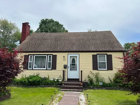 137 Princeton St, Hartford, CT 06106