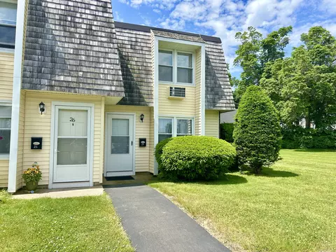 127 Black Point Rd #25, East Lyme, CT 06357