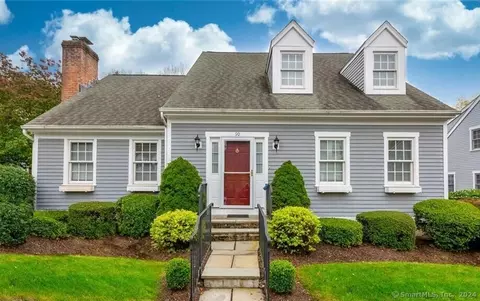 90 Crosby St #90, Fairfield, CT 06825