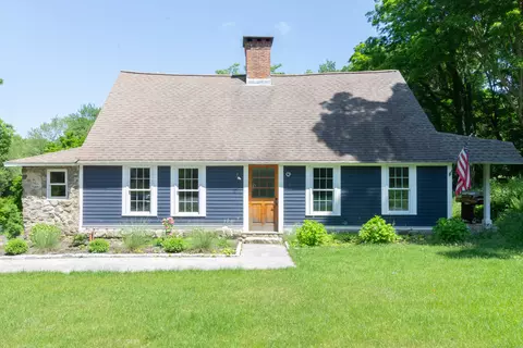 43 Riverview Rd, East Lyme, CT 06357