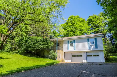 7 Town Garage Rd, Morris, CT 06763