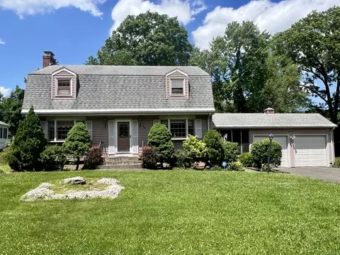 69 Butternut Ln, Berlin, CT 06037