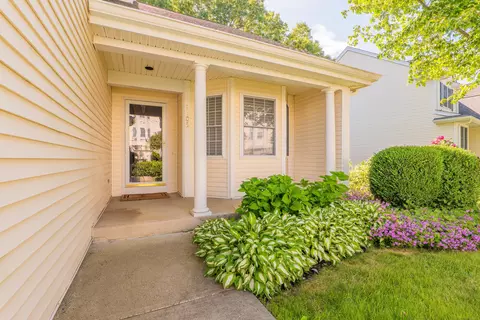 1505 Bradford Dr #1505, Danbury, CT 06811