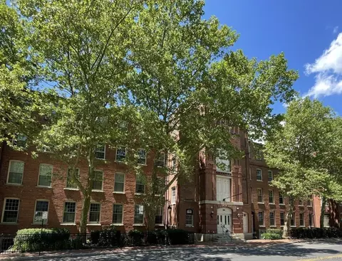 92 Main St #221, Deep River, CT 06417