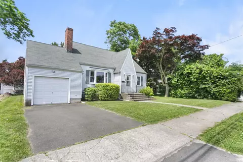 106 Clark St, Bridgeport, CT 06606