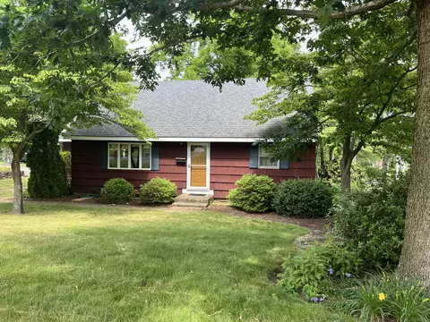 40 Christine Dr, East Hartford, CT 06108